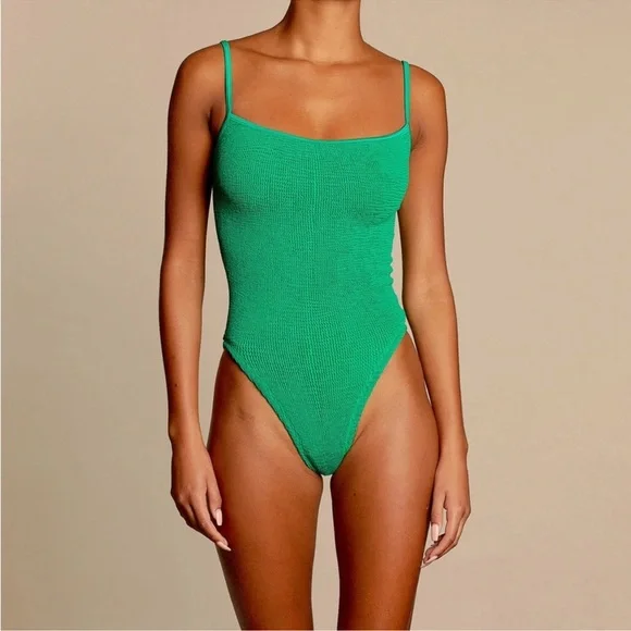 NEW Hunza G Women's Pamela Swimsuit in Emerald Green Crinkle One Size Coverage - Picture 2 of 7